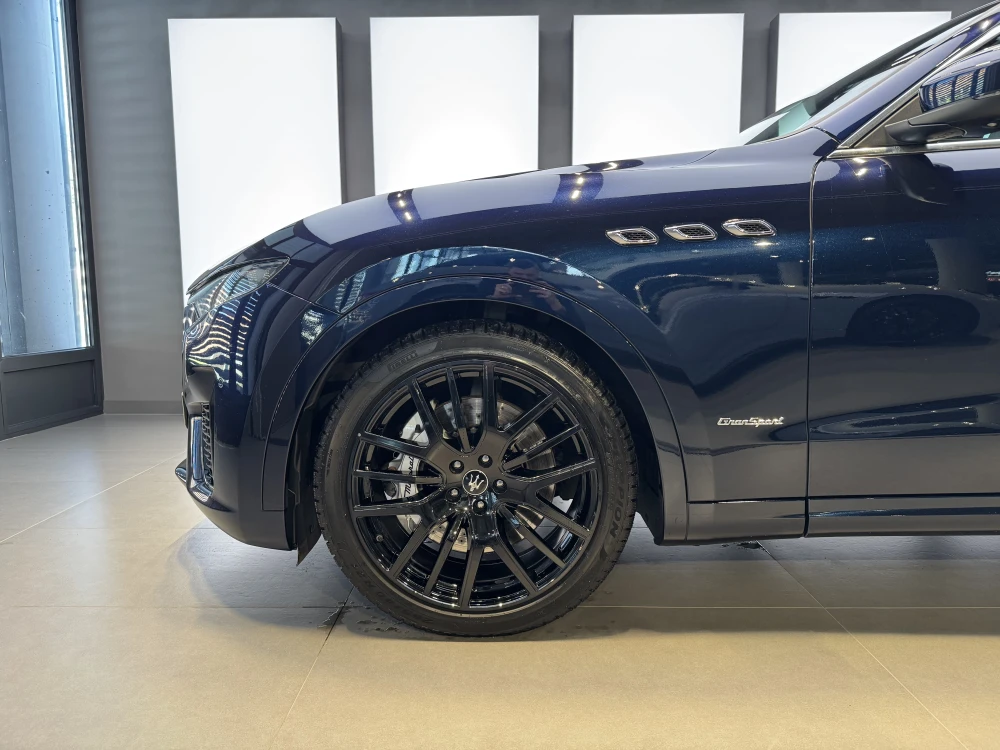 Maserati Levante foto 4