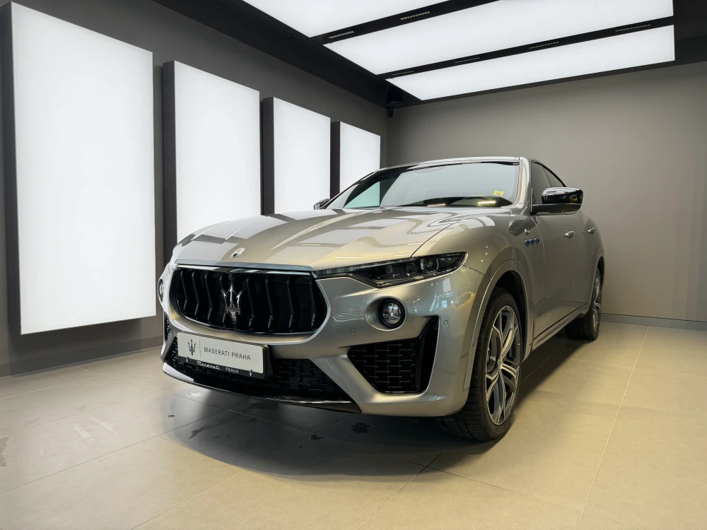 Maserati Levante foto 1