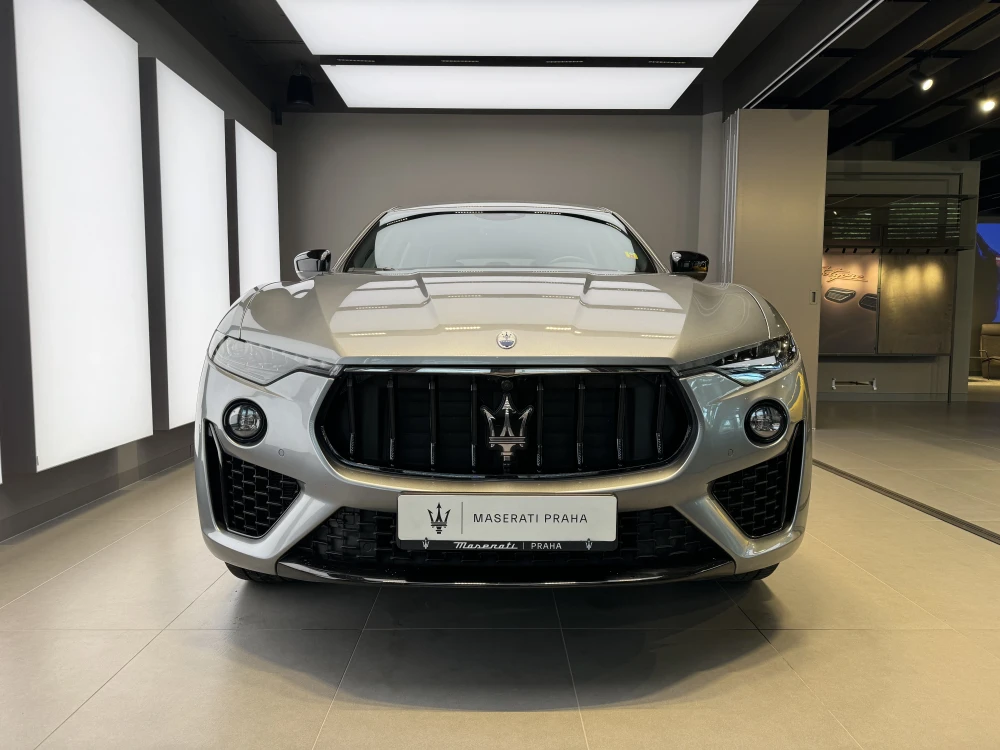 Maserati Levante foto 2