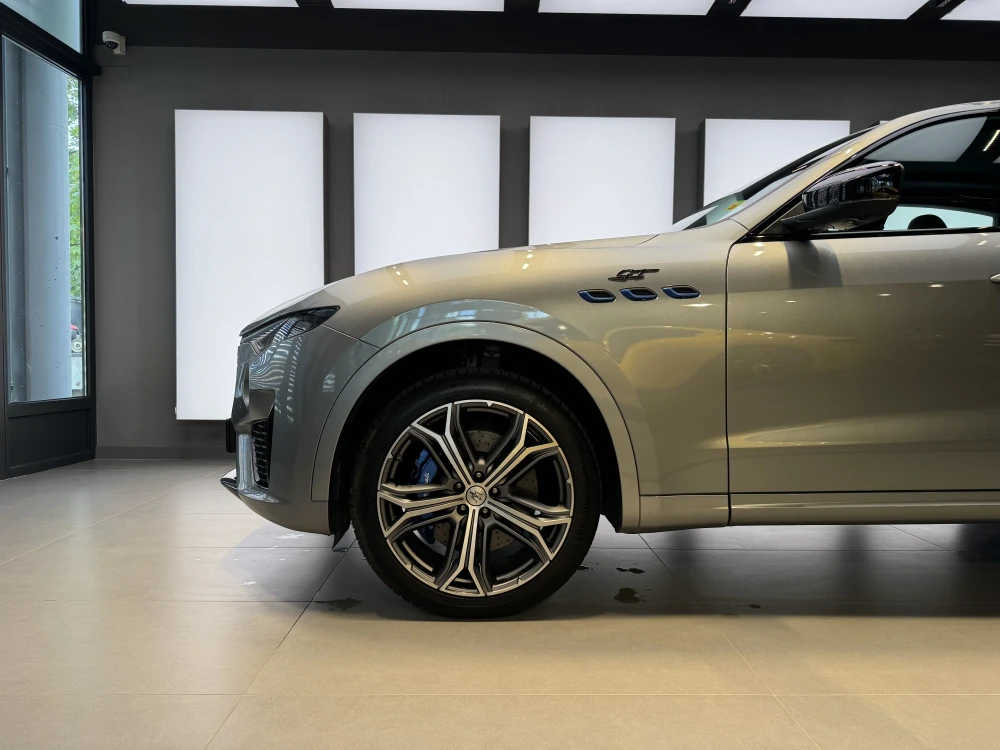 Maserati Levante foto 7