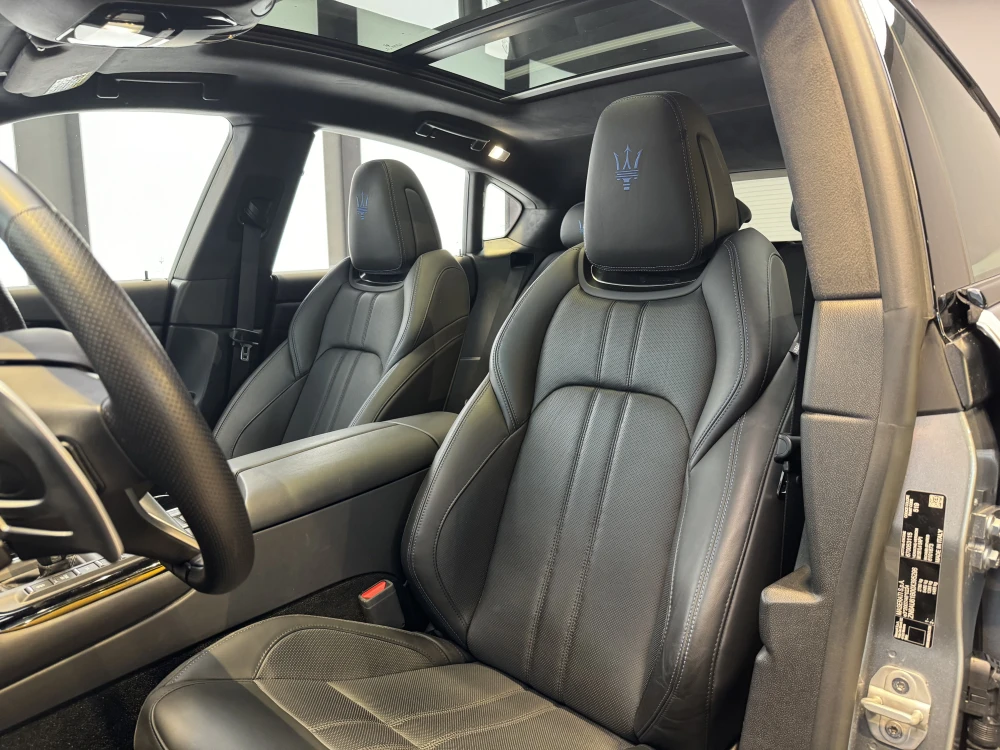 Maserati Levante foto 10