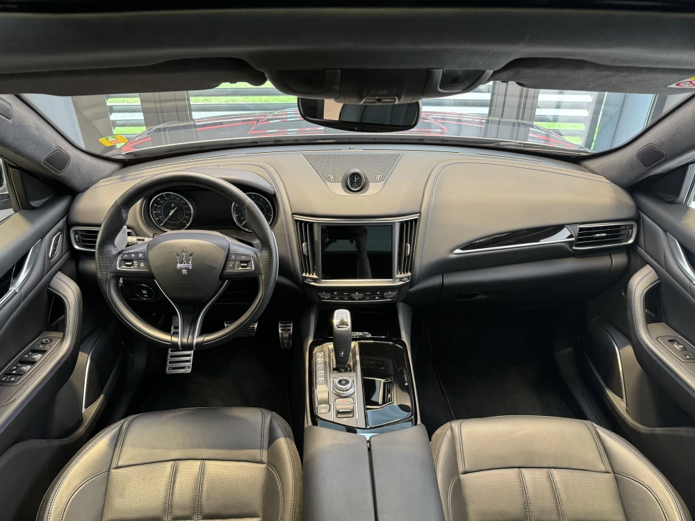 Maserati Levante foto 15