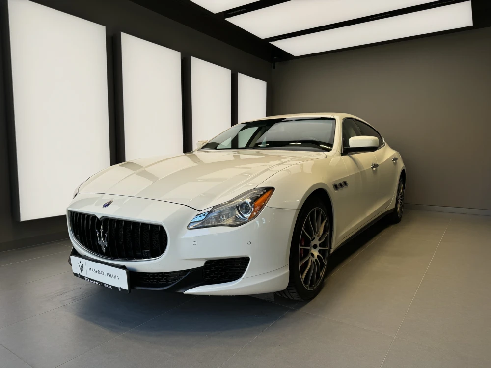 Maserati Quattroporte foto 1