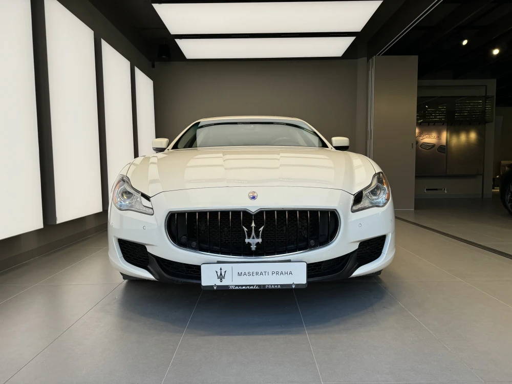 Maserati Quattroporte foto 2