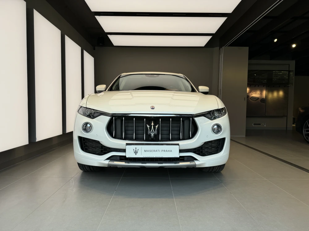 Maserati Levante foto 2