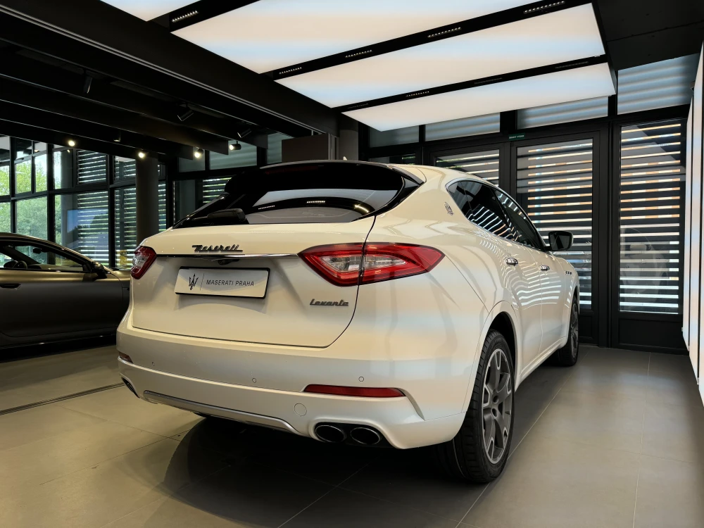 Maserati Levante foto 6