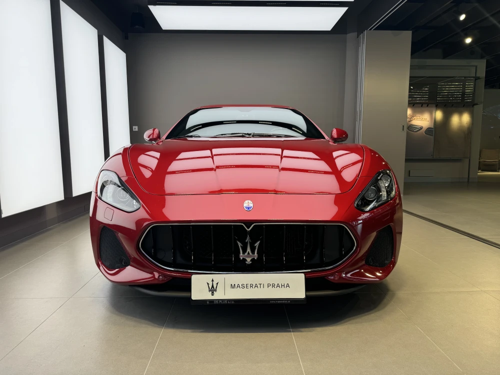 Maserati GranTurismo foto 2