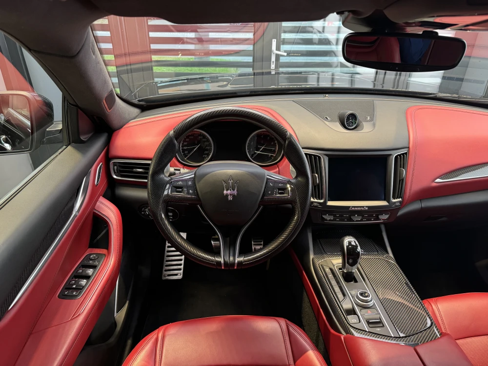 Maserati Levante foto 13