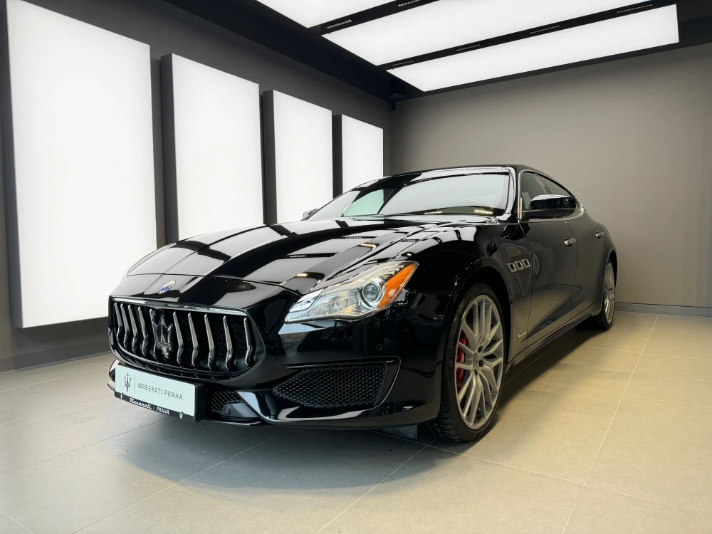 Maserati Quattroporte foto 1