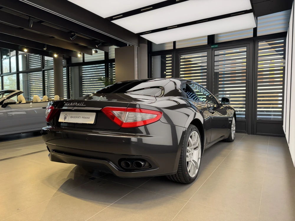 Maserati GranTurismo foto 8