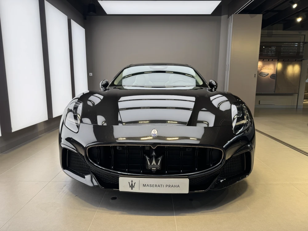 Maserati GranTurismo foto 2