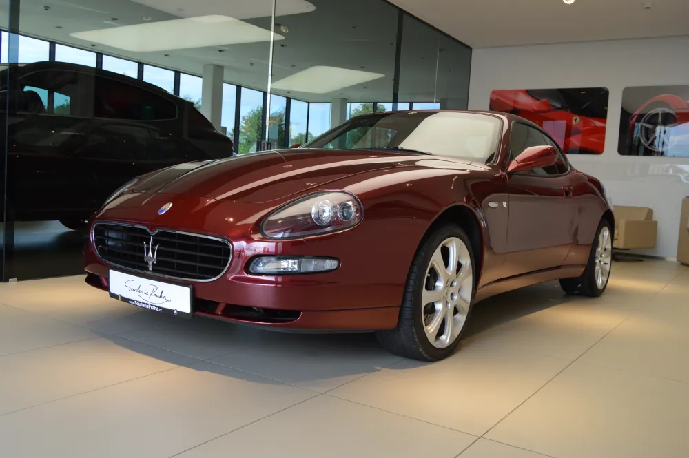 Maserati Coupe foto 1