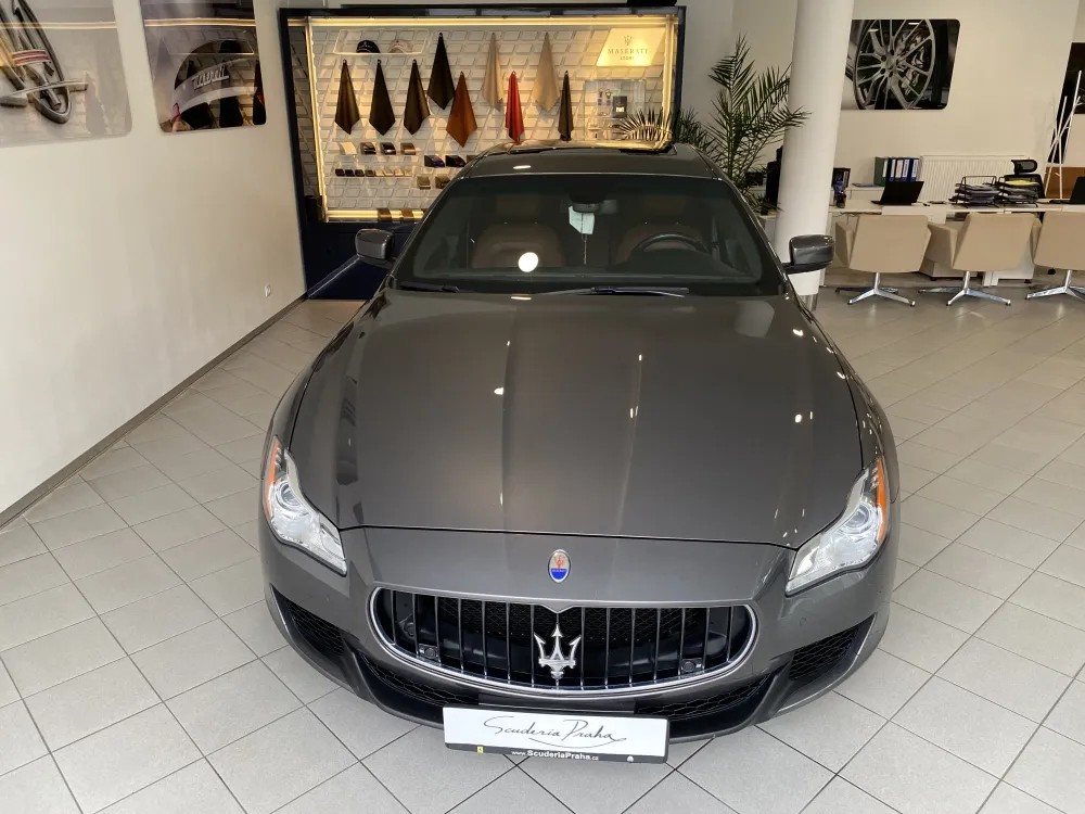 Maserati Quattroporte foto 2