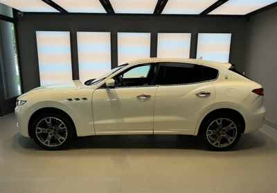 Maserati Levante - foto 7